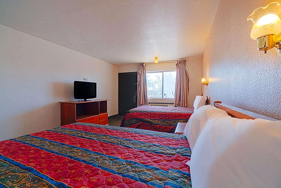 Castle Inn & Suites By OYO Chickasha