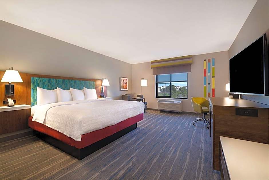 Hampton Inn By Hilton & Suites Marina