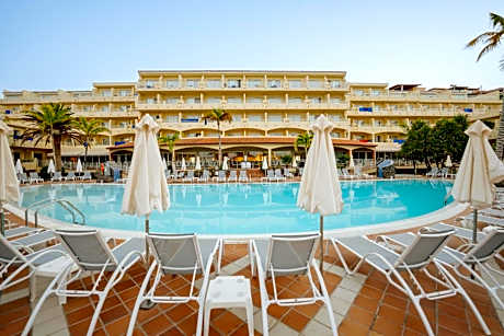 R2 Buganvilla Hotel & Spa