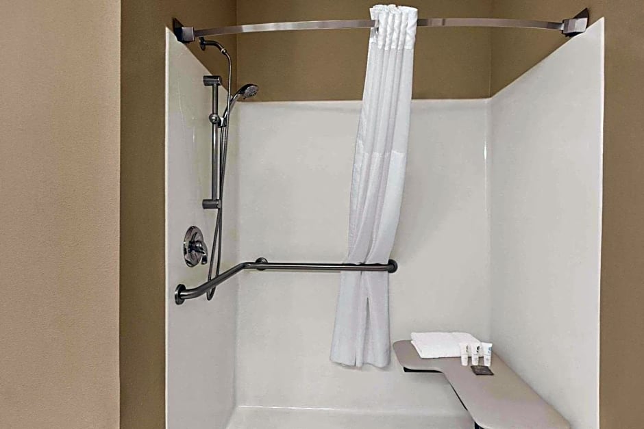Country Inn & Suites by Radisson, Albert Lea - Austin