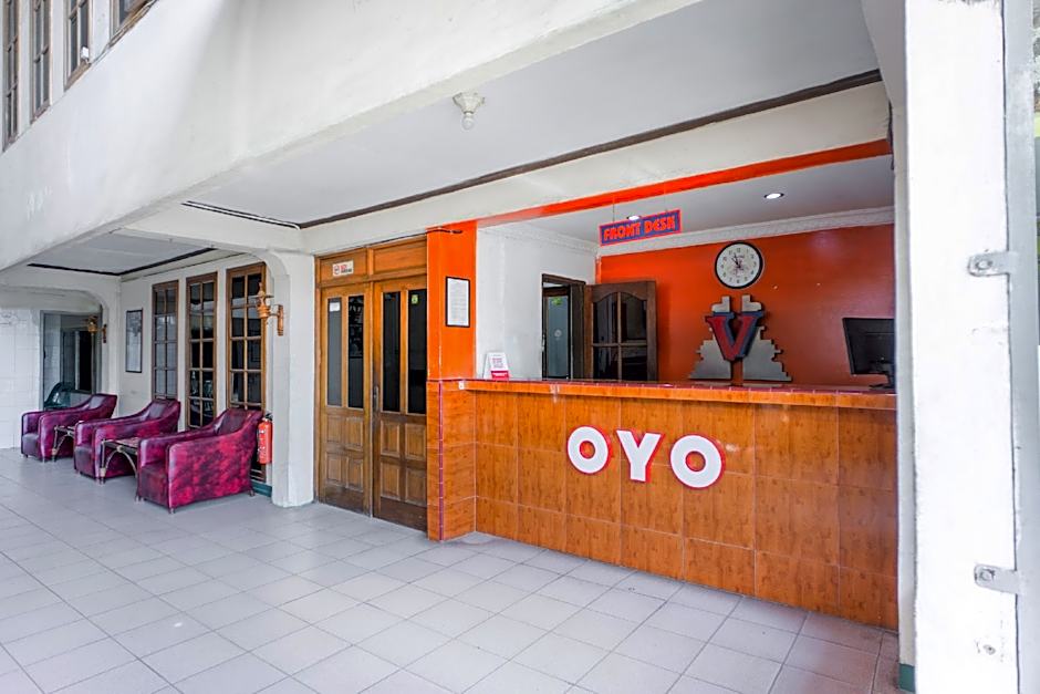 OYO 2180 Vina Vira Hotel