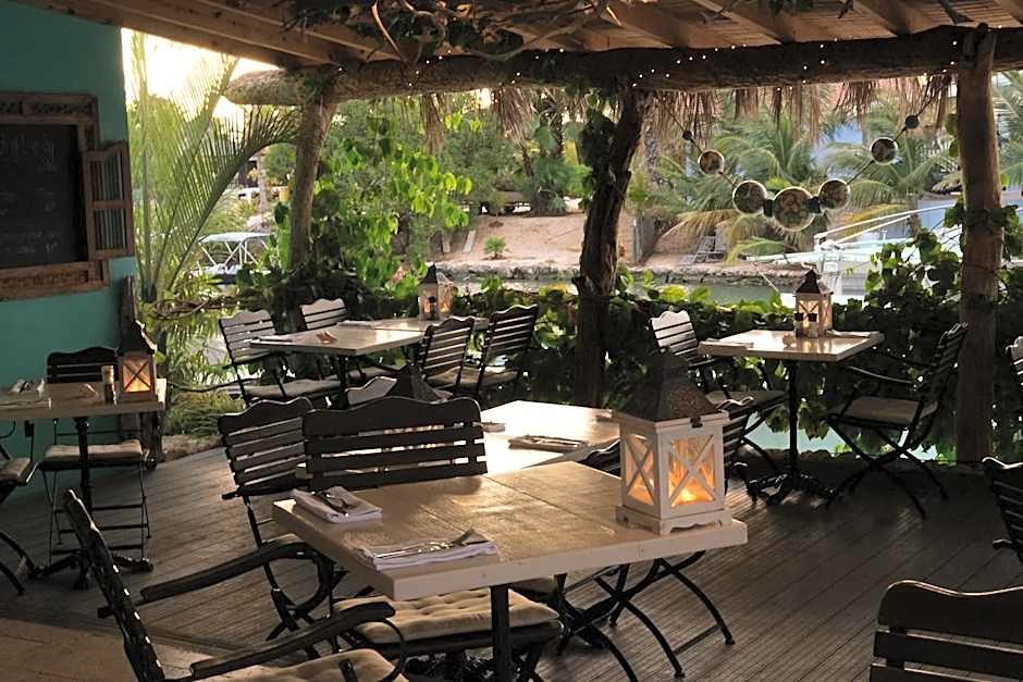 Ocean Breeze Boutique Hotel & Marina