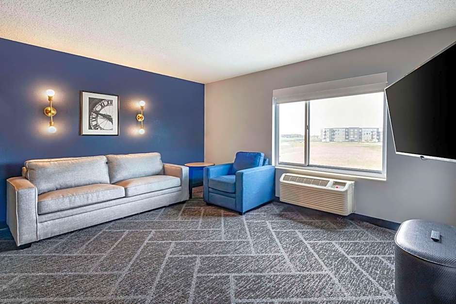 Cambria Hotel Minneapolis Maple Grove