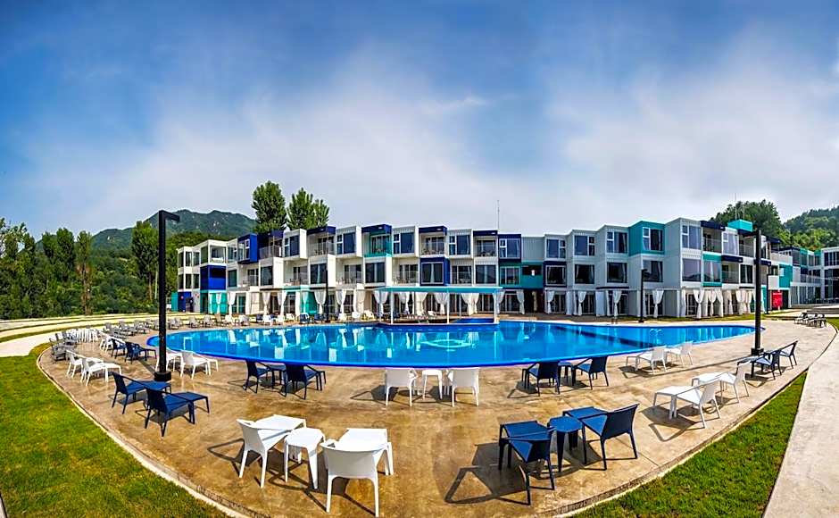 Parotia waterhouse hotel