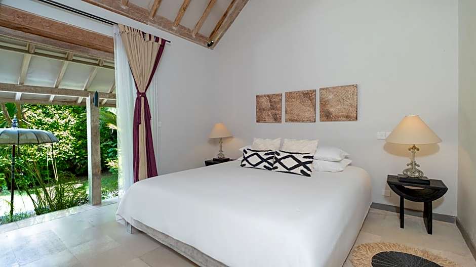 Villa Koyama by Villa Finder