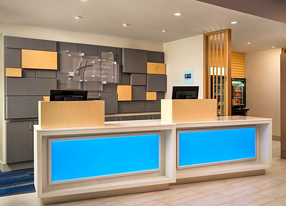 Holiday Inn Express and Suites Lockport By IHG
