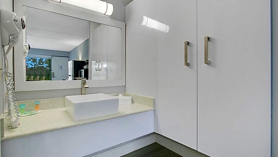 Home 1 Suites Extended Stay - Kissimmee