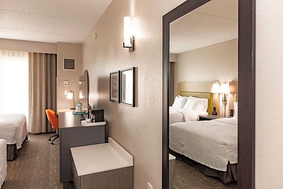 Hampton Inn & Suites by Hilton Newark Airport Elizabeth