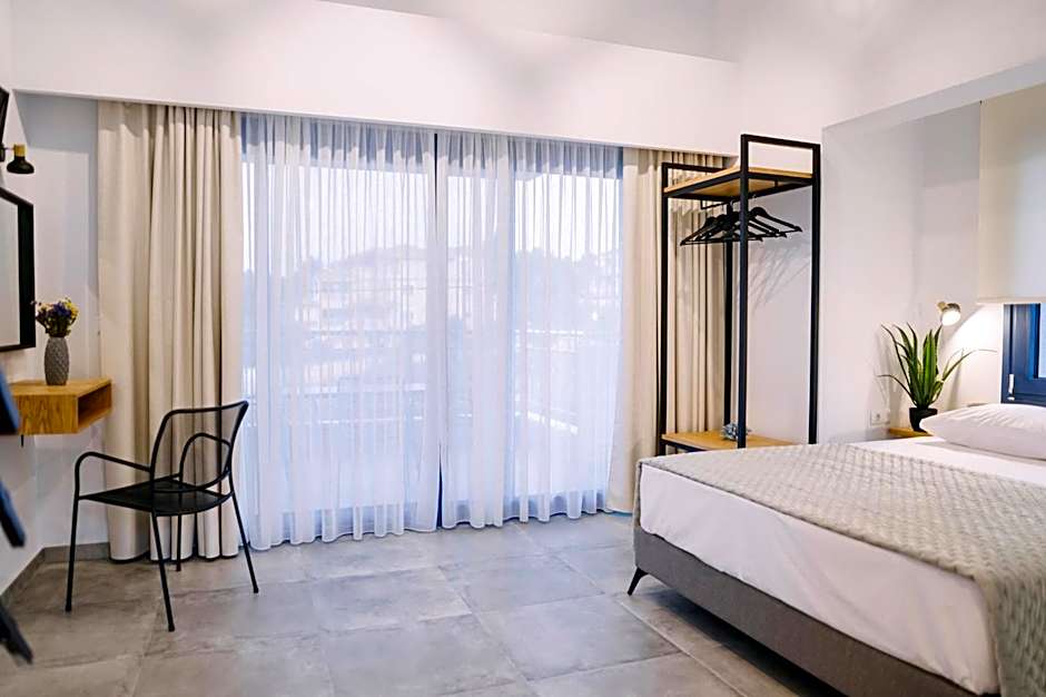 BLUE STONE Luxury Suites