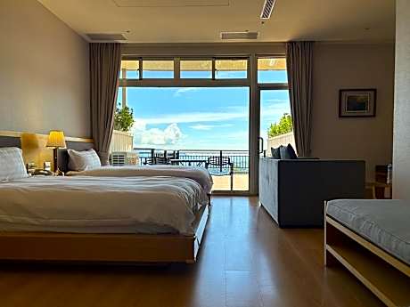 Twin Room with Lake View