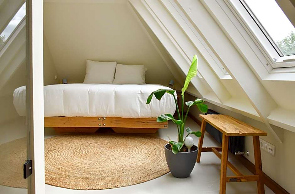 Van Heeckeren Apartments & Suites Nes