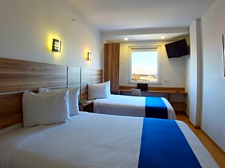 Superior Room, 1 Queen