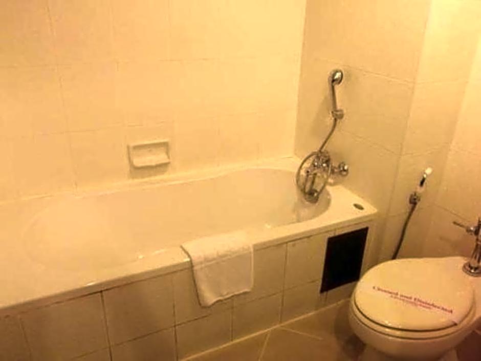 Sing Golden Place Hotel