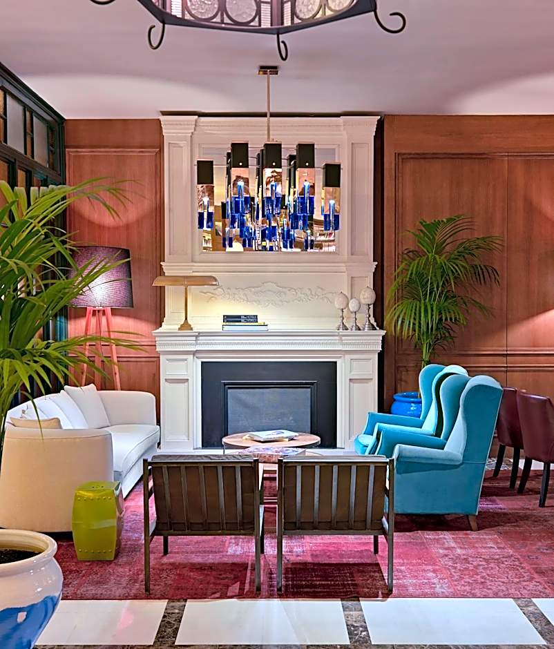 H10 Villa De La Reina