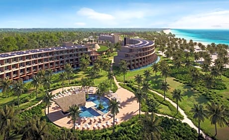 Zemi Miches All-Inclusive Resort, Curio Collection by Hilton