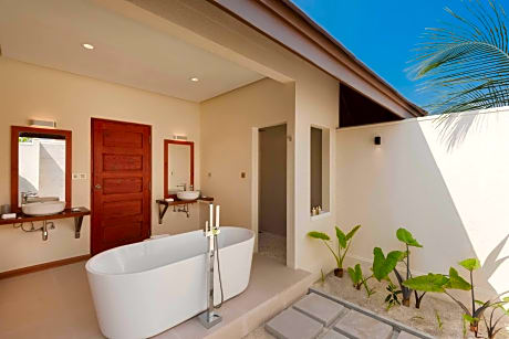 Beach Villa (Private Pool) (1 King Bed)