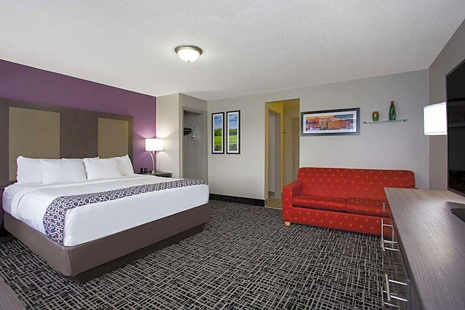 La Quinta Inn & Suites by Wyndham Roanoke Salem