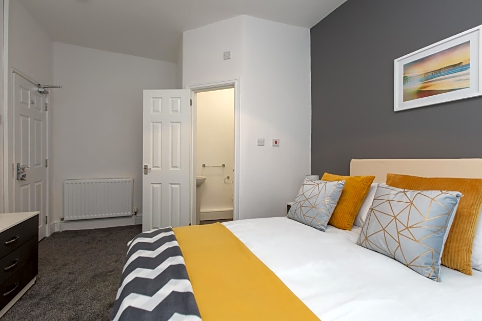 Townhouse @ 58 Brooklyn St - Crewe