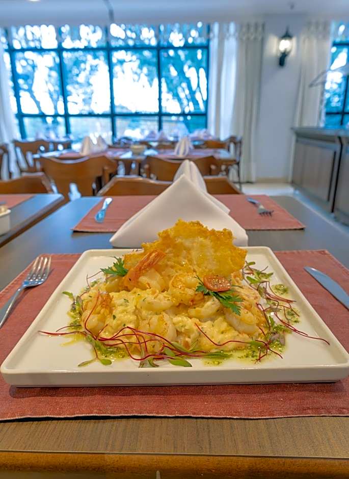 Lizon Curitiba Hotel