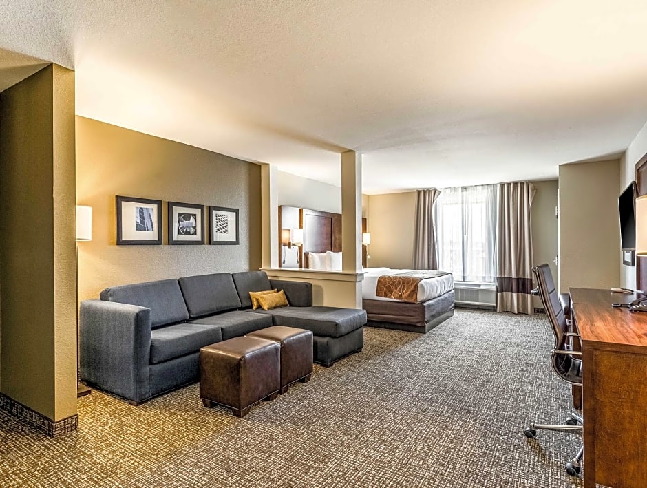 Comfort Suites