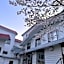 HA-MON Slope Side Hotel and Private Chalet