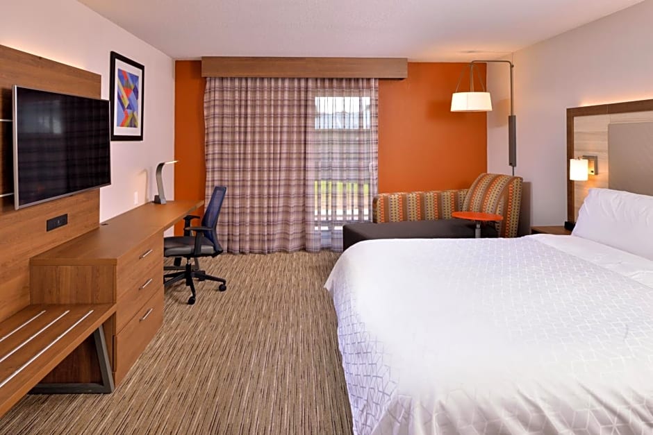 Holiday Inn Express Hotel & Suites Arcata/Eureka-Airport Area, an IHG Hotel