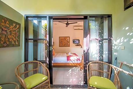 Deluxe Queen Room