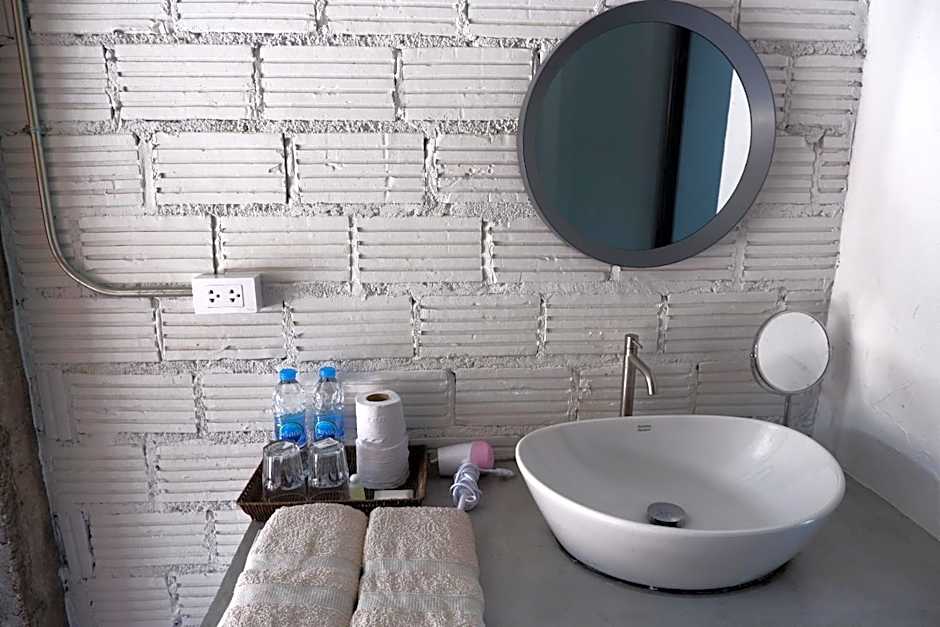 Black Elephant Boutique