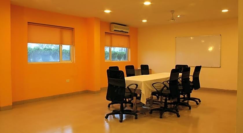 Ginger Hotel Pantnagar