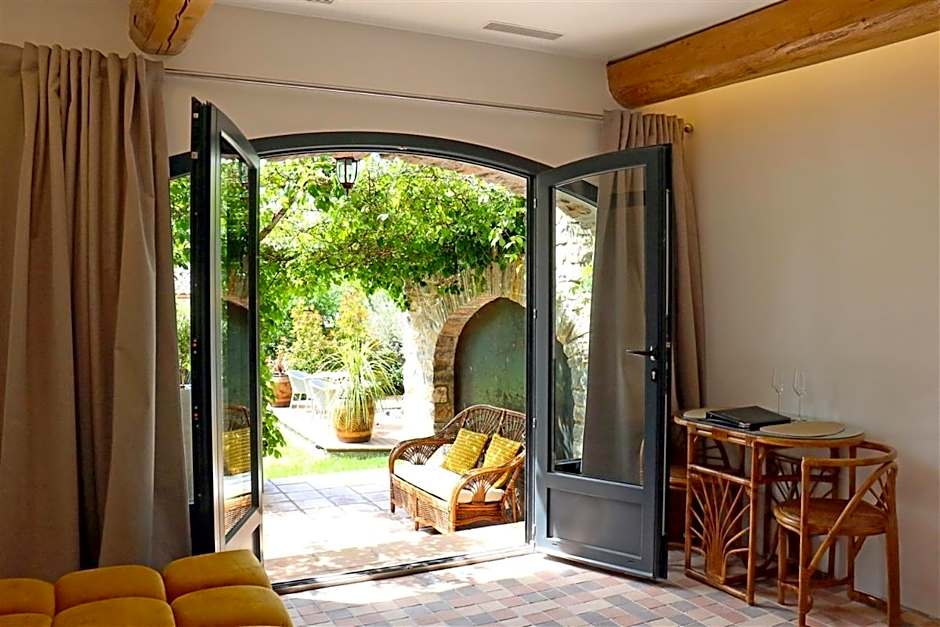 L Amourier chambres d hôtes pour amoureux avec Jacuzzi ou baignoire XXL