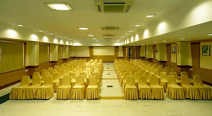 Plaza Inn Business Hotel