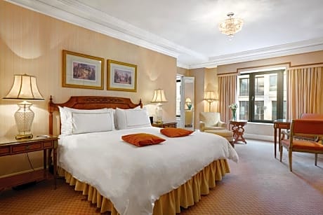 Classic King Room with City View