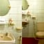 Hotel O Cemara's Homestay