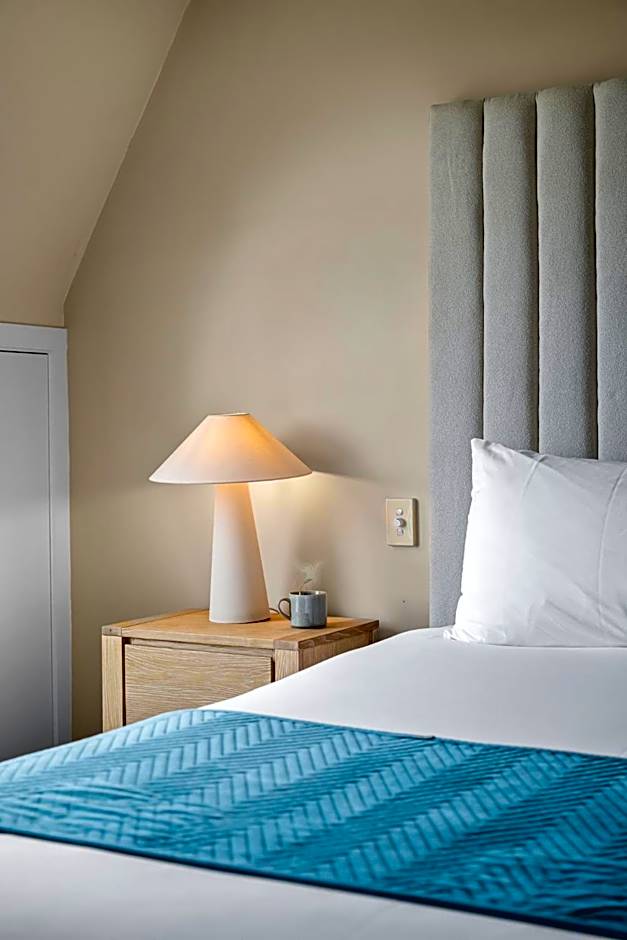 Deep Blue Hotel & Hot Springs