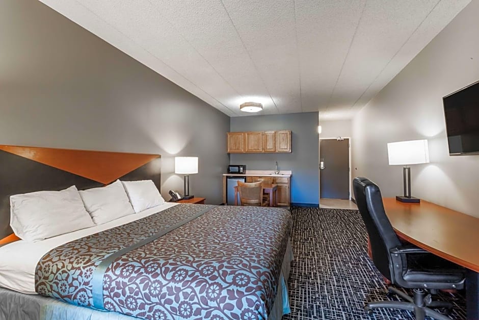 Days Inn & Suites by Wyndham Lancaster Amish Country