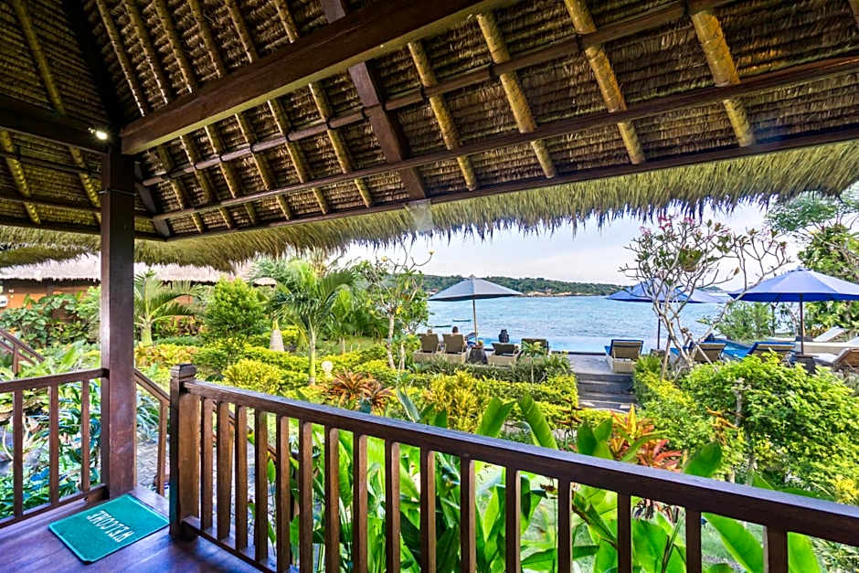 Laguna Reef Huts