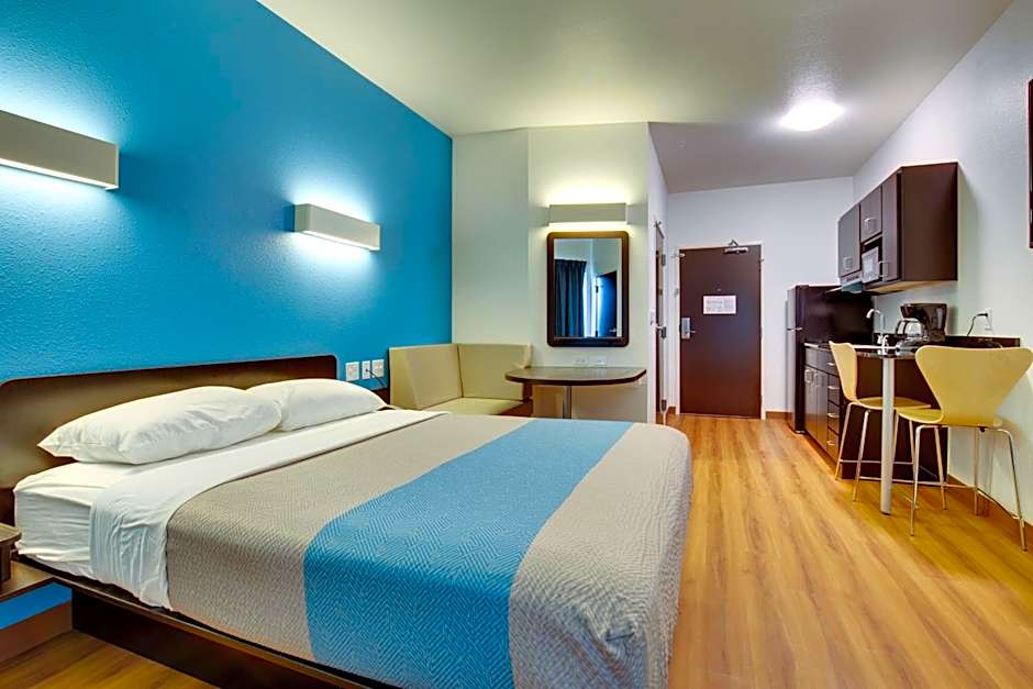 Motel 6-Poplar Bluff, MO