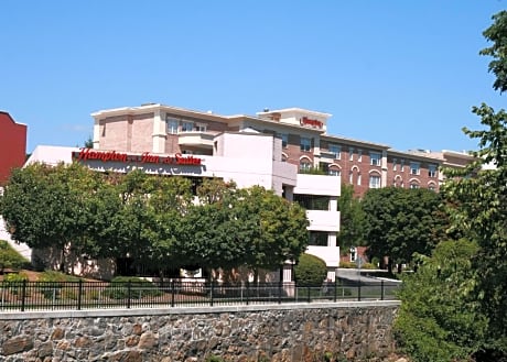 Hampton Inn & Suites Stamford