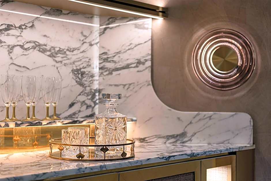 Hotel Camille Paris Gare de Lyon, Tapestry Collection by Hilton