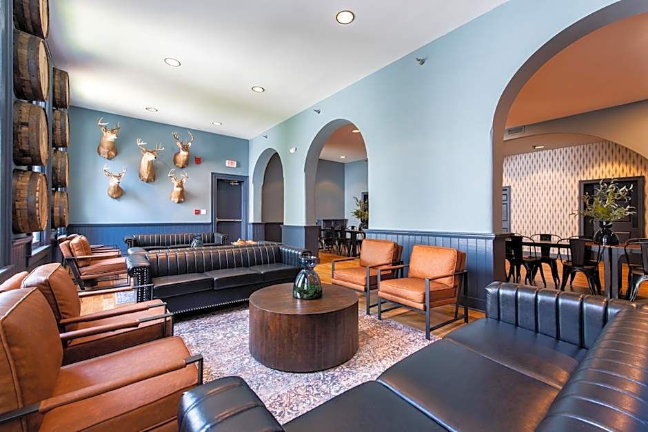The Woodford Hotel