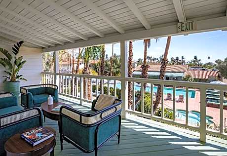 Veranda Suite