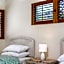 Sunrise Cove Holiday Apartments