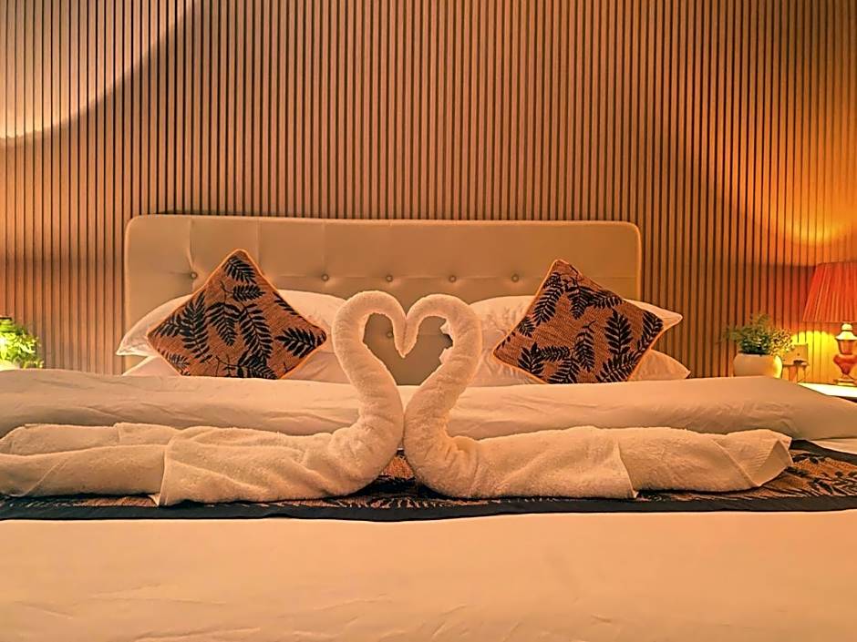 Himeyn Beach Inn - Ocho Homes by Eight Continents