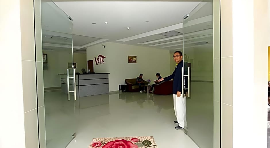Veer Hotel