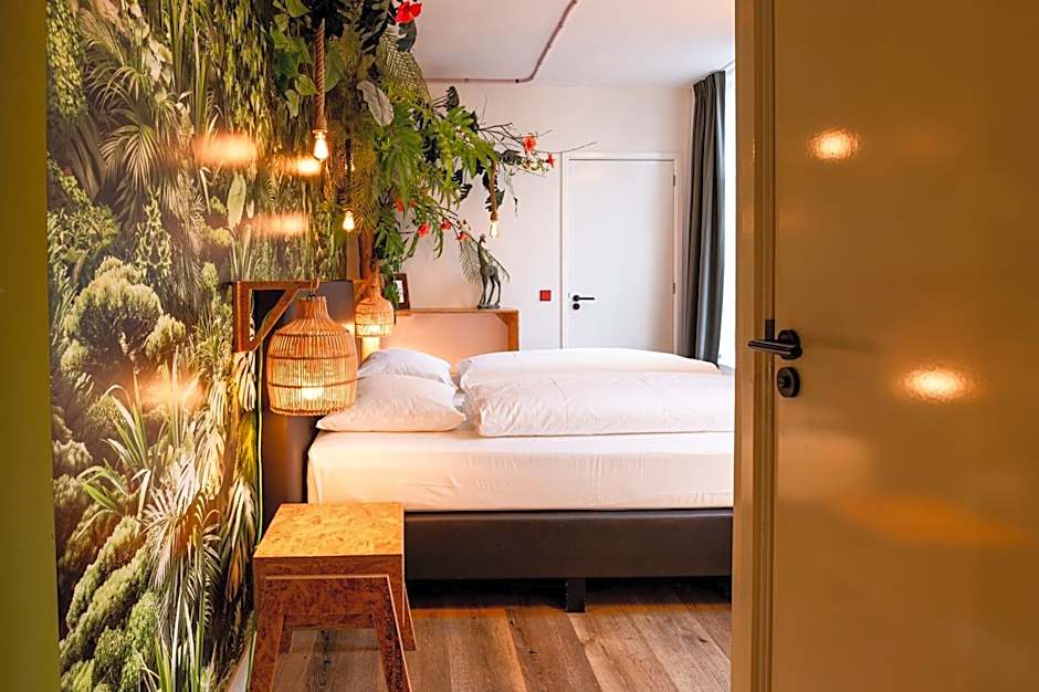 Will & Tate City Stay