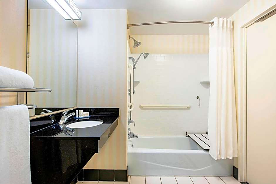 Fairfield Inn & Suites by Marriott Winnipeg