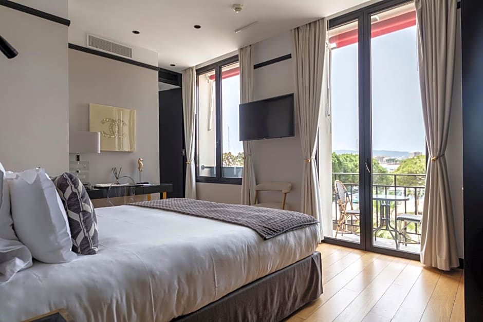 Hôtel le Touring