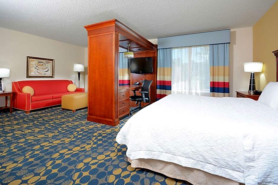Hampton Inn By Hilton And Suites Charlotte Huntersville