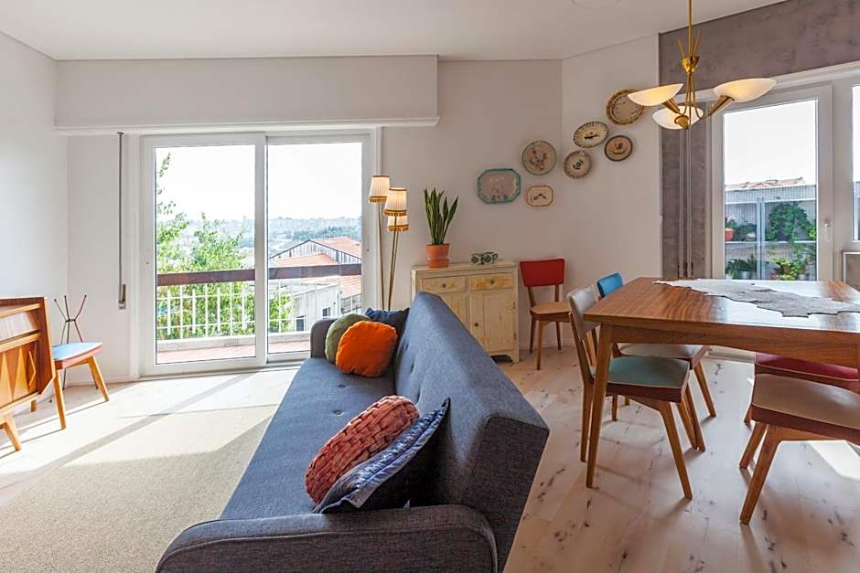 Spacious and Bright City Ap II