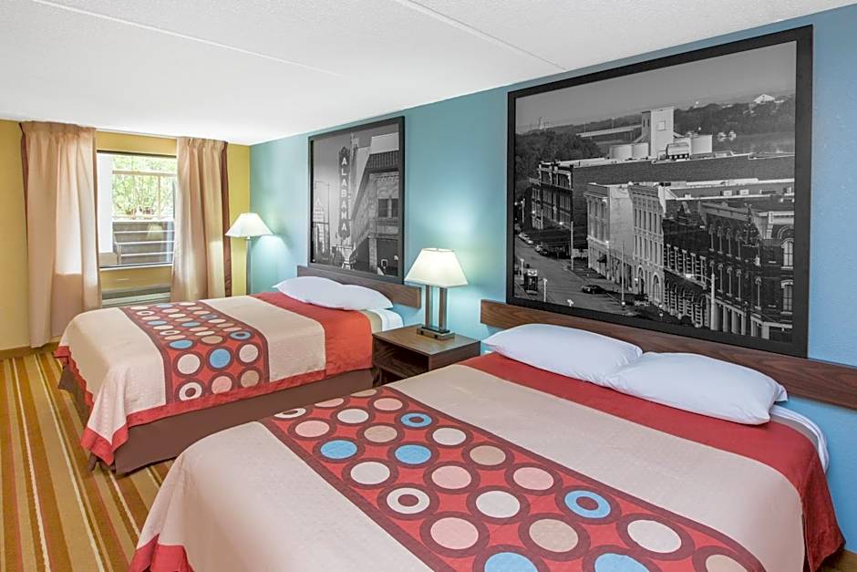 Super 8 by Wyndham Dothan